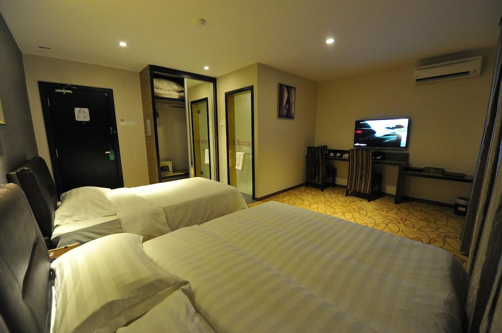 Milano Hotel Kluang Habitación foto